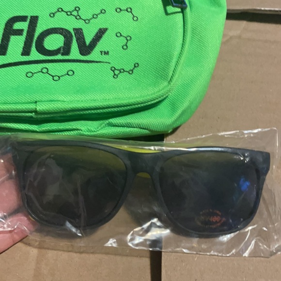 Lime Green Flav branded Fanny pack - Picture 2 of 6